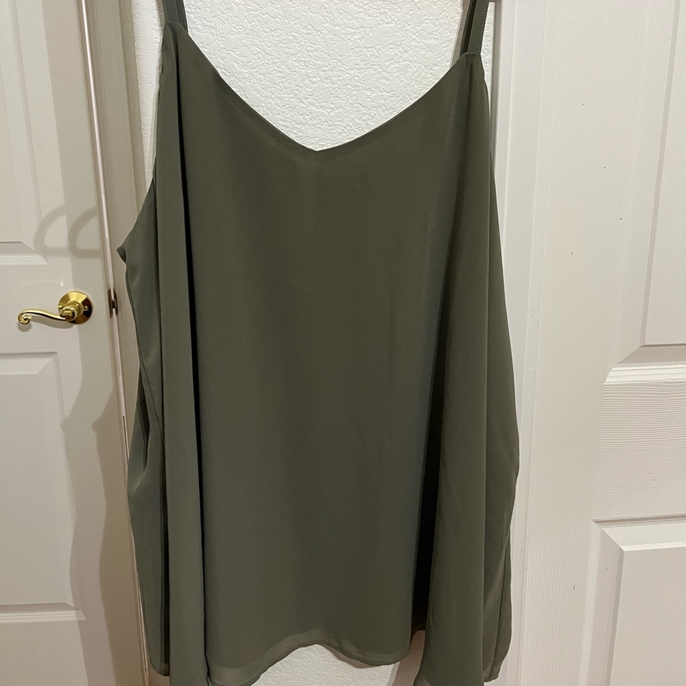 Torrid tank size 3 never worn